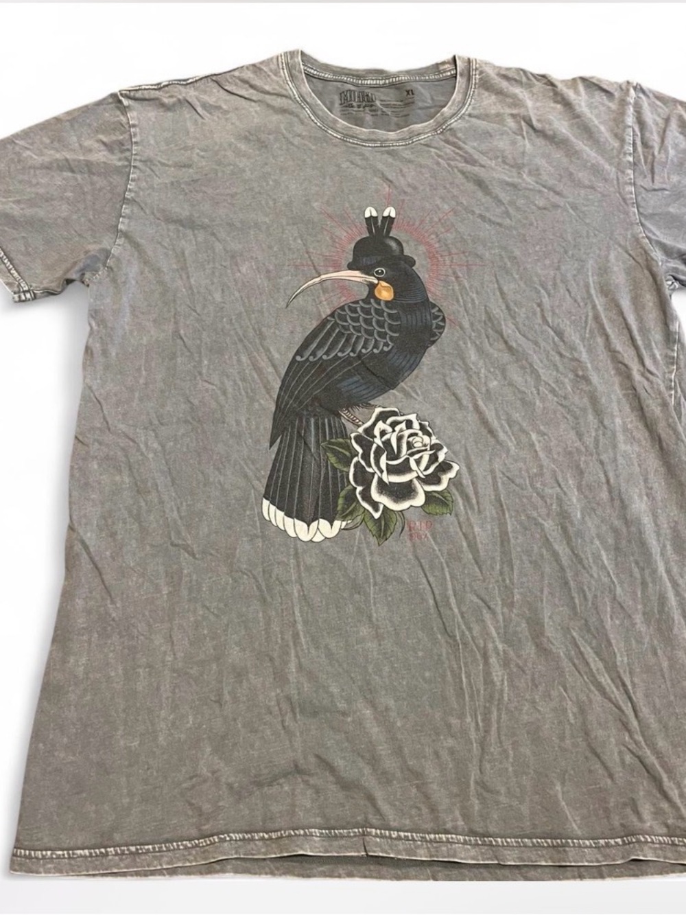 Men's Short Sleeve Graphic Tee - Grey with Bird & Rose‎